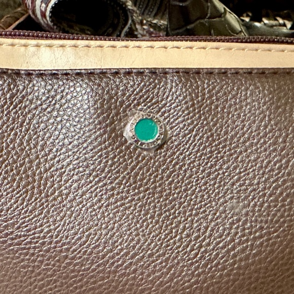 BVLGARI | Emirates First Class Toiletry Pouch for Men - Picture 5 of 7